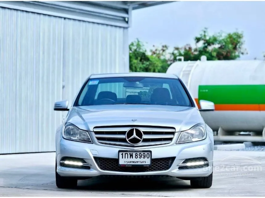 2013 Mercedes-Benz C200 CGI Sedan