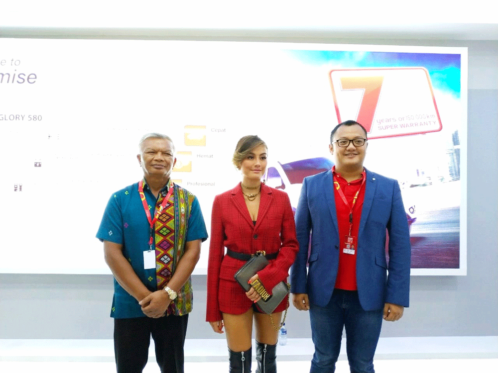 Agnez Mo: DFSK Janji Kirim Mobil untuk Saya ke Amerika, Nih