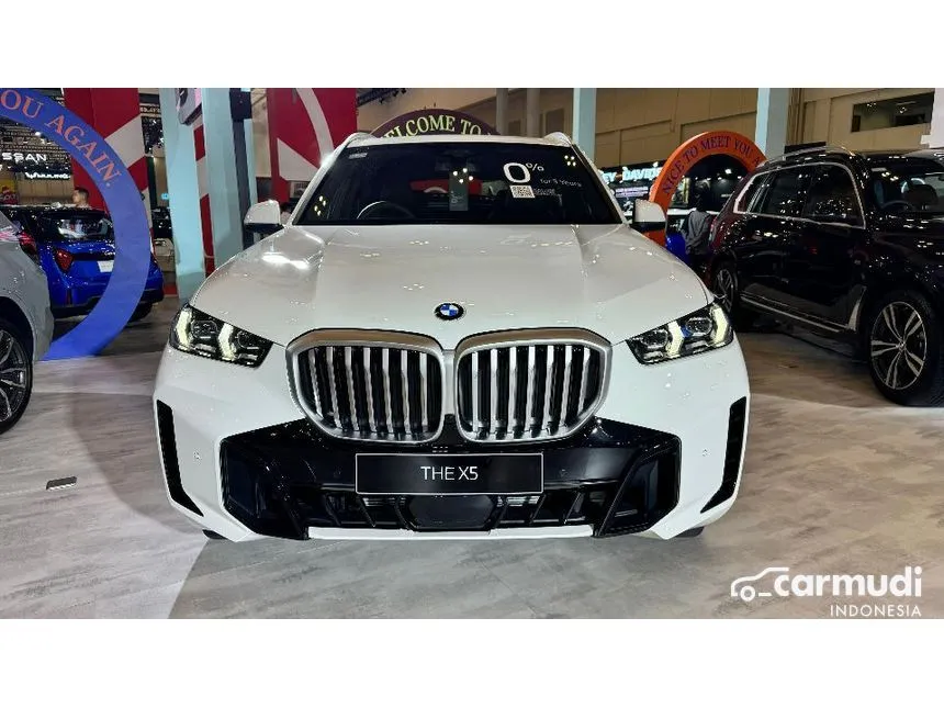 Jual Mobil BMW X5 2025 xDrive40i M Sport 3.0 di Jawa Barat Automatic SUV Putih Rp 2.000.000.000