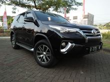 Toyota Fortuner 2.4 VRZ 2016 AT black Gahar , sangat istimewa