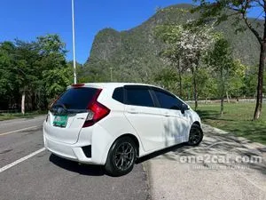 2015 Honda JAZZ 1.5 V Hatchback