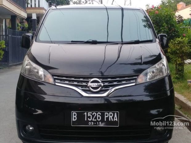  Nissan  Evalia Mobil  Bekas Baru dijual di Indonesia 