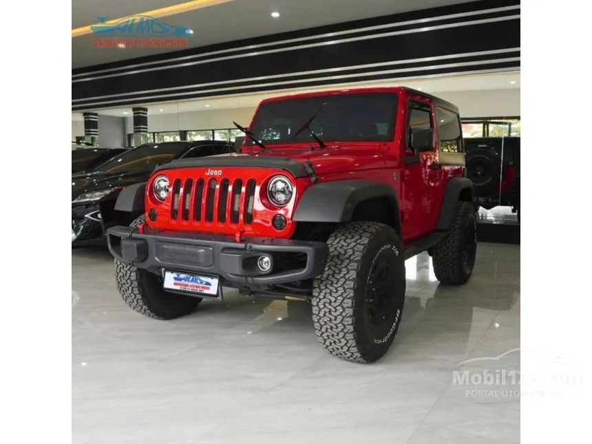 Jual Mobil Jeep Wrangler 2015 Sport X 3.0 di DKI Jakarta Automatic SUV Merah Rp 895.000.000