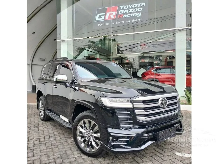 Jual Mobil Toyota Land Cruiser 2024 VX
