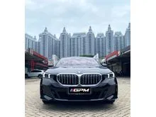2025 BMW 520i 2.0 M Sport Sedan KM 300 ANTIK