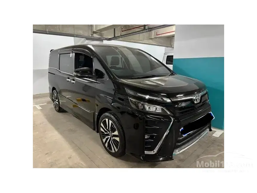 2021 Toyota Voxy MPV