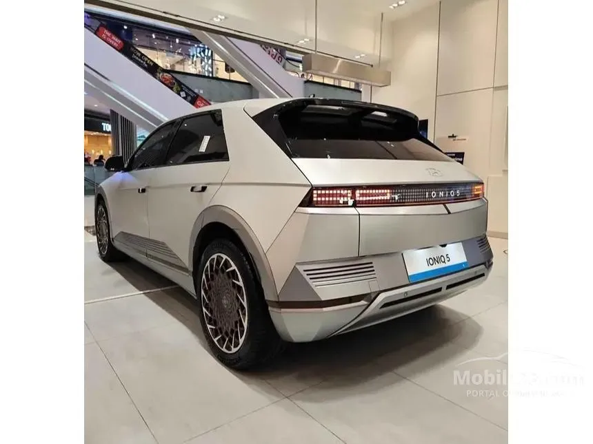 2025 Hyundai IONIQ 5 Signature Long Range SUV