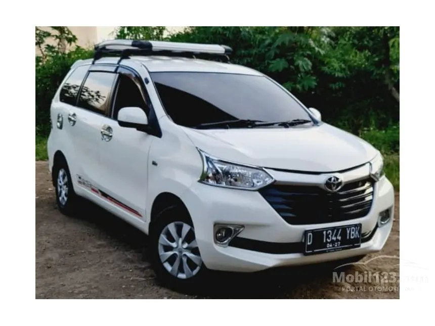 Jual Mobil Toyota Avanza 2017 E 1.3 di Jawa Barat Manual MPV Putih Rp 145.000.000