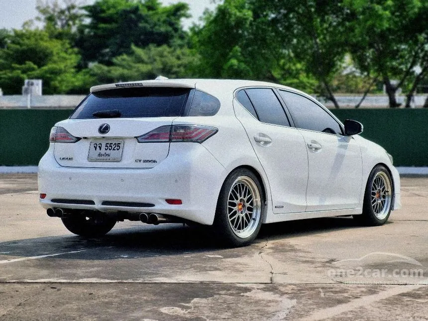 2011 Lexus CT200h Sport Hatchback