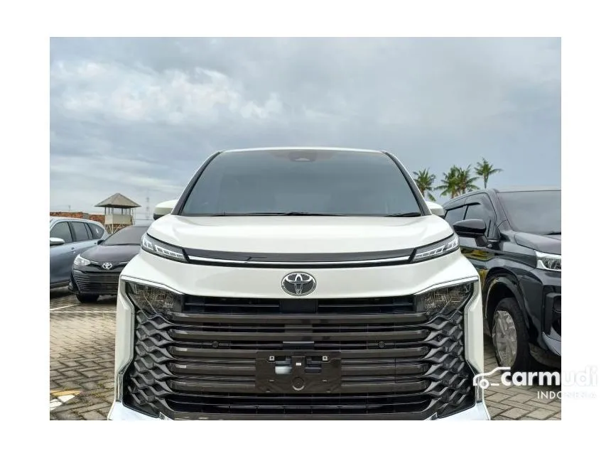 Jual Mobil Toyota Voxy 2024 2.0 di DKI Jakarta Automatic Van Wagon Putih Rp 604.000.000