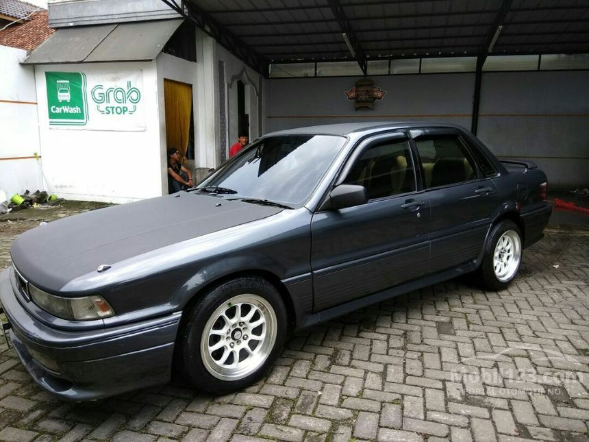 Jual Mobil  Mitsubishi Eterna  1990 2 0 di Jawa Barat Manual 