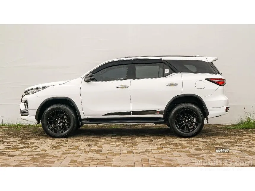 2024 Toyota Fortuner VRZ 4X2 SUV