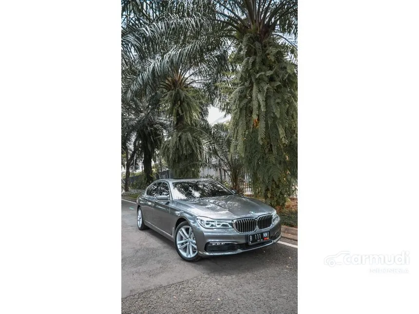 Jual Mobil BMW 730Li 2018 2.0 di DKI Jakarta Automatic Sedan Abu