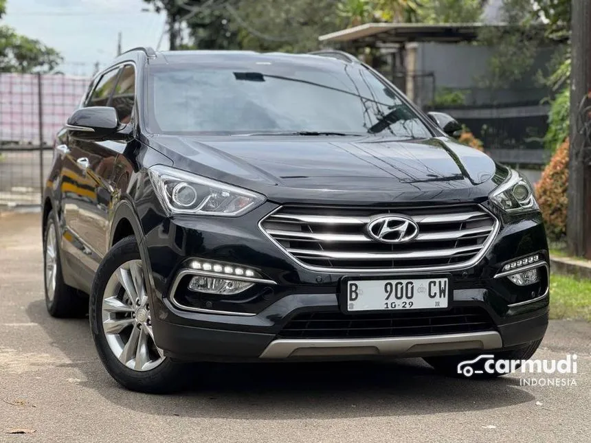 Jual Mobil Hyundai Santa Fe 2016 Gasoline 2.4 di DKI Jakarta Automatic SUV Hitam Rp 225.000.000