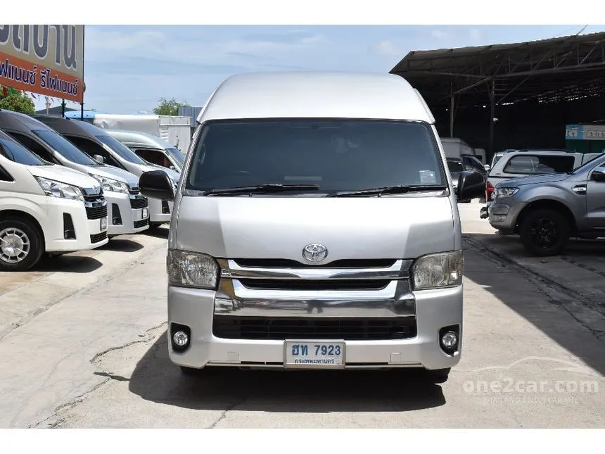 2010 Toyota HIACE D4D Van
