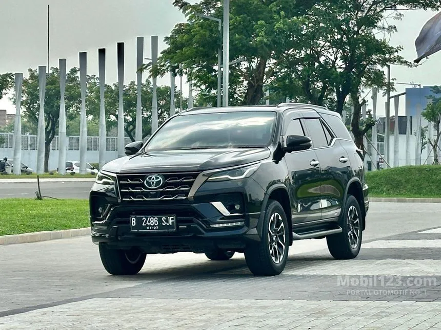 2022 Toyota Fortuner VRZ GR SPORT 4X2 SUV