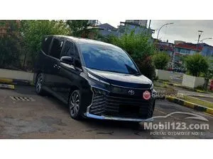 2023 Toyota Voxy 2.0 (Premium Color) MPV