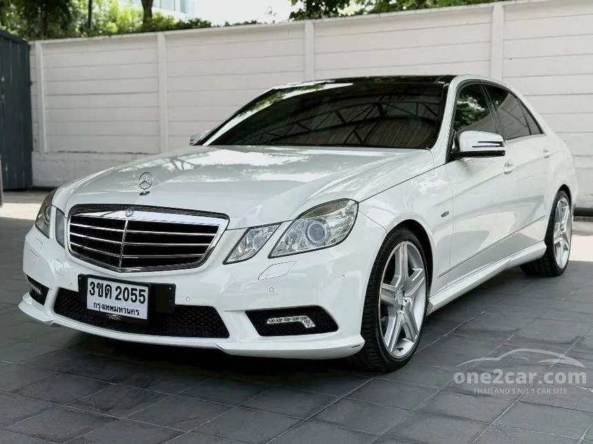 2010 Mercedes-Benz E200 CGI BlueEFFICIENCY Sedan
