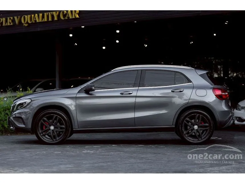 2015 Mercedes-Benz GLA200 Urban SUV