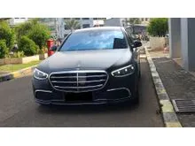2023 Mercedes-Benz S450L 3.0 Luxury 4MATIC Sedan hitam km 6 ribuan