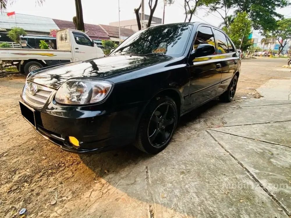 Ragam Pilihan Mobil Bekas Rp60 Juta-an, Ada Grand Livina hingga Civic