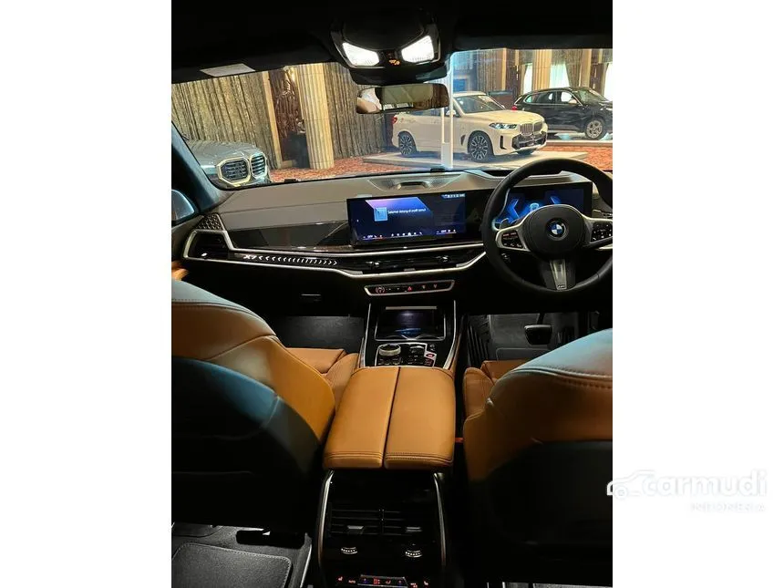 2025 BMW X7 xDrive40i M Sport SUV