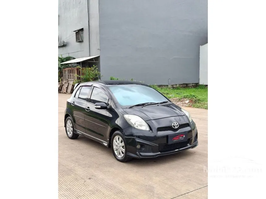 Jual Mobil Toyota Yaris 2013 S 1.5 di Banten Automatic Hatchback Hitam Rp 130.000.000