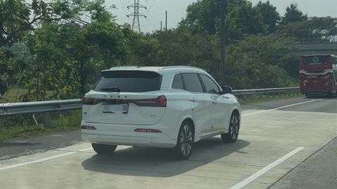 SUV Misterius DFSK Tertangkap Kamera Uji Jalan di Indonesia, Diduga Pakai Teknologi PHEV