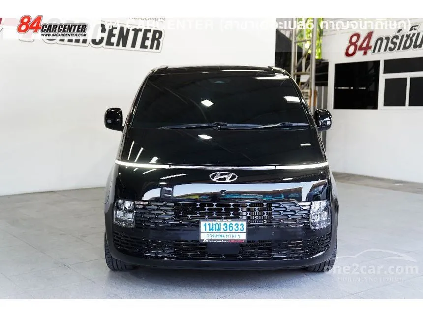 2022 Hyundai Staria SEL Van