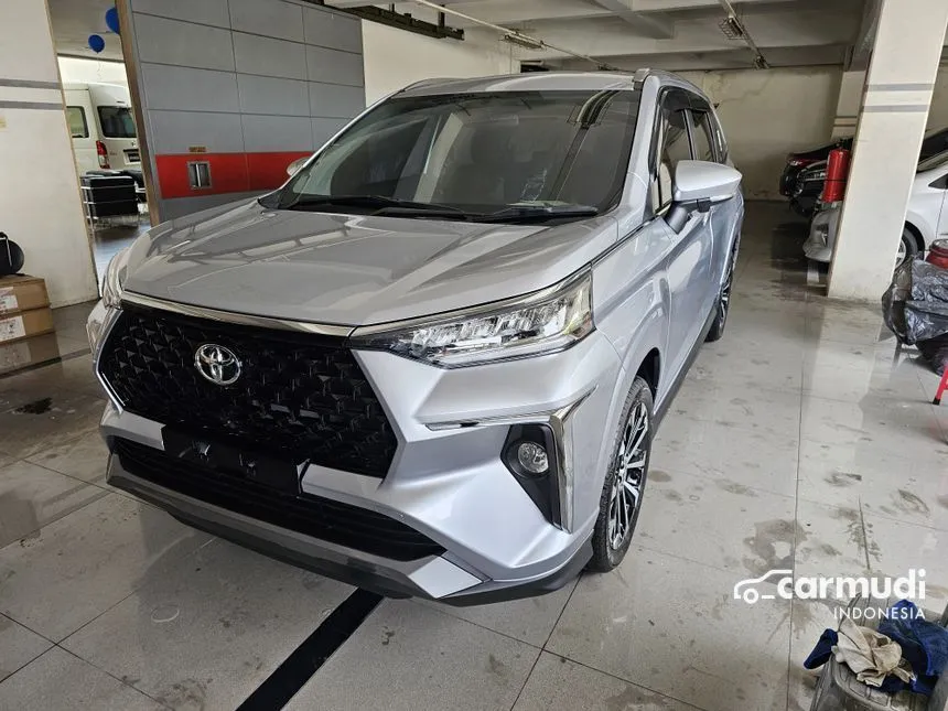 Jual Mobil Toyota Veloz 2024 Q 1.5 di DKI Jakarta Automatic MPV Silver Rp 235.000.000