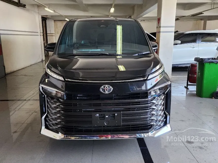 Jual Mobil Toyota Voxy 2024 2.0 di DKI Jakarta Automatic Van Wagon Hitam Rp 609.699.000