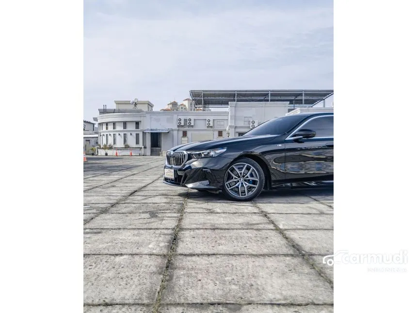 2024 BMW 520i M Sport Sedan
