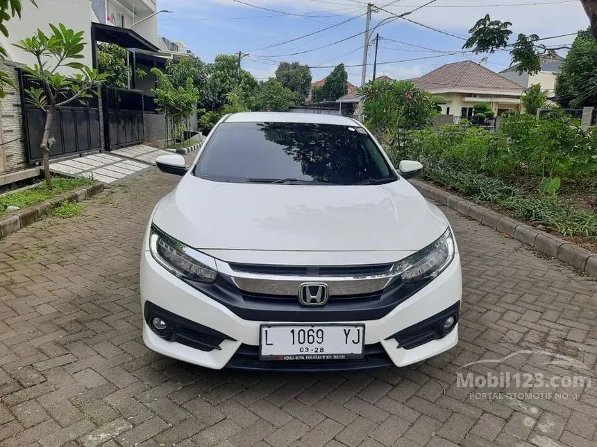 2018 Honda Civic ES Sedan