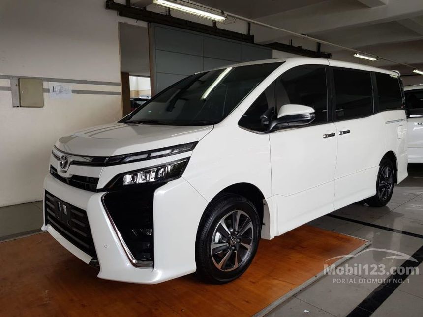 Toyota voxy 2020