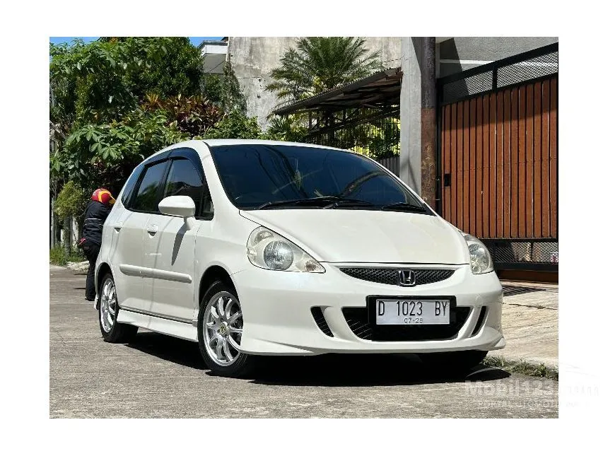 Jual Mobil Honda Jazz 2008 VTEC ABS/SRS 1.5 di Jawa Barat Automatic Hatchback Putih Rp 112.000.000