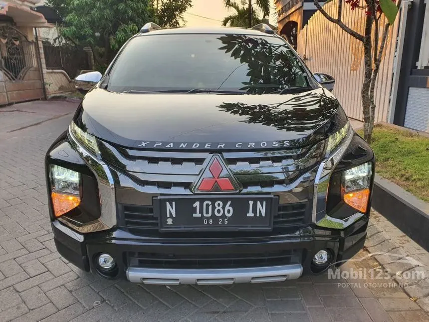 Jual Mobil Mitsubishi Xpander Cross 2020 1.5 di Jawa Timur Automatic MPV Hitam Rp 230.000.000