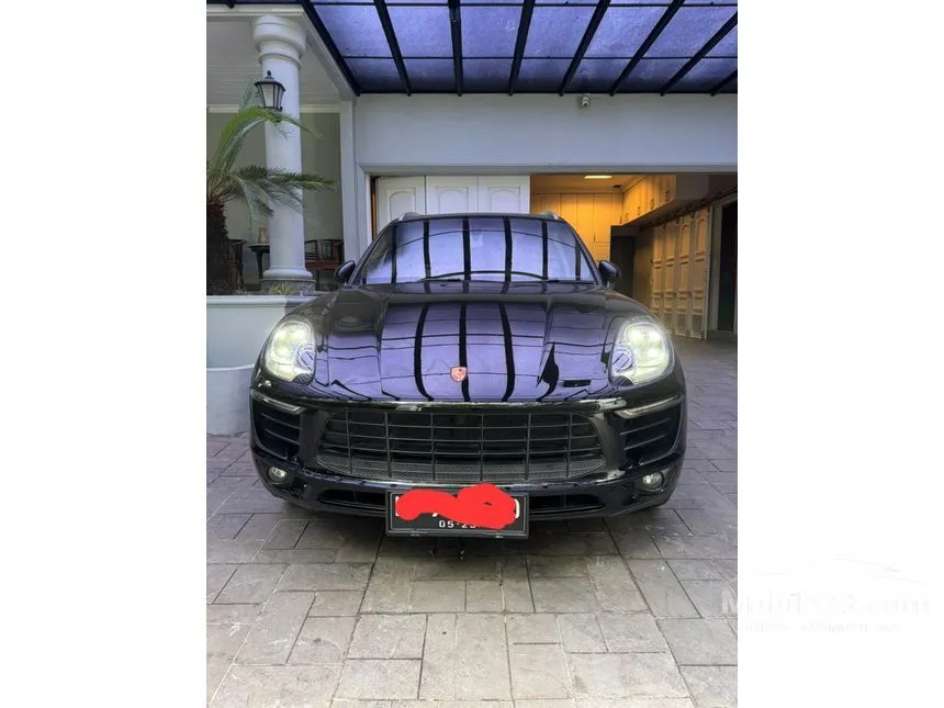 Jual Mobil Porsche Macan 2015 2.0 di Bali Automatic SUV Hitam Rp 675.000.000