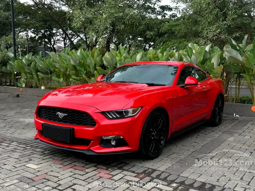 2017 Ford Mustang EcoBoost Fastback