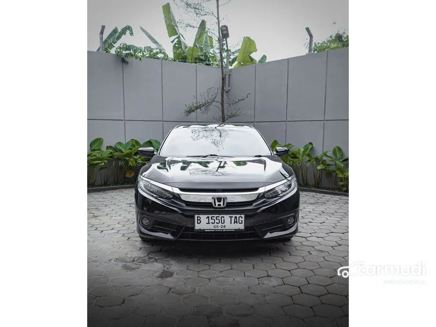 2018 Honda Civic ES Sedan