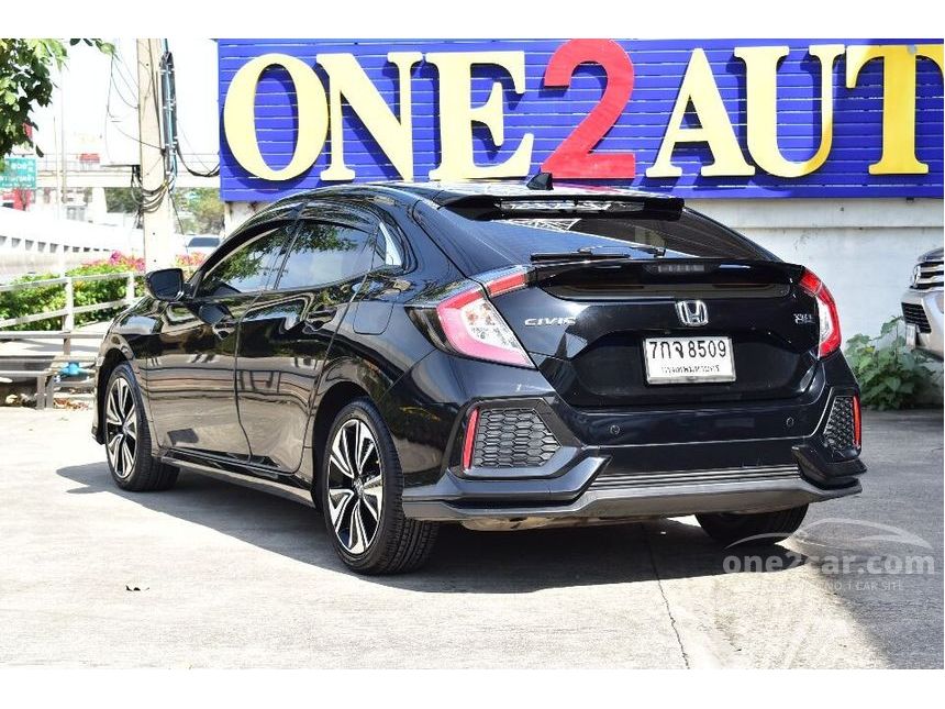 Honda Civic 2018 Turbo 1.5 in กรุงเทพและปริมณฑล Automatic Hatchback สี