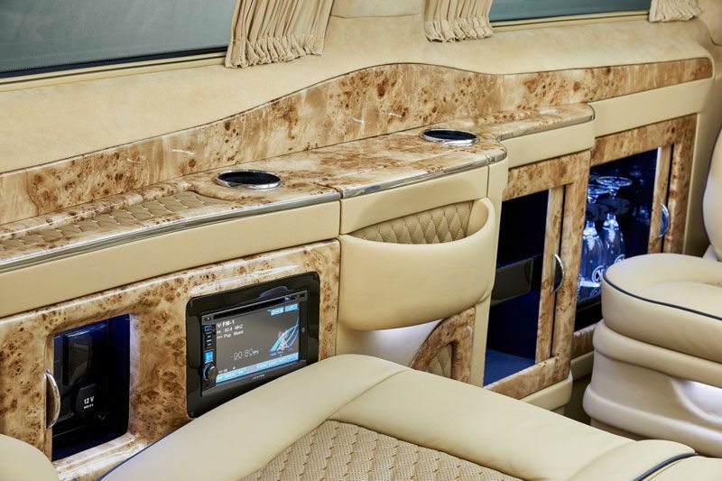 Larte Design Ubah Interior Mercedes-Benz V-Class 4