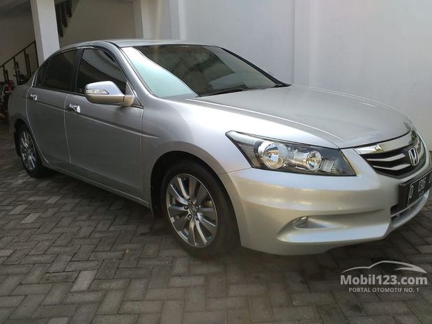 Honda Accord  Mobil  Bekas Baru dijual di Jawa Timur 