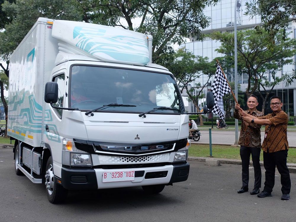 Akan Meluncur di Indonesia, Truk Listrik eCanter Diujicoba di Jakarta