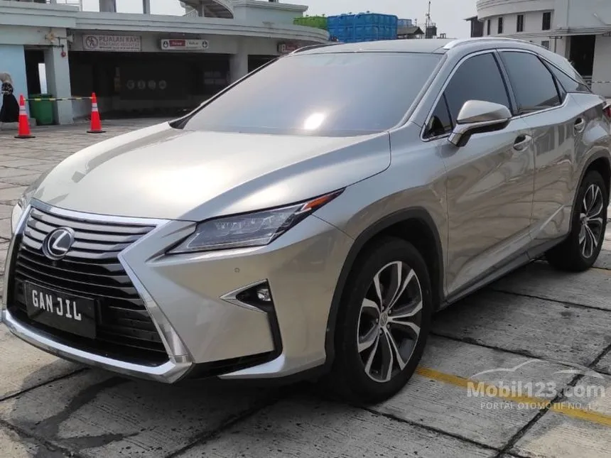 Jual Mobil Lexus RX200t 2016 Luxury 2.0 di DKI Jakarta Automatic SUV Silver Rp 545.000.000