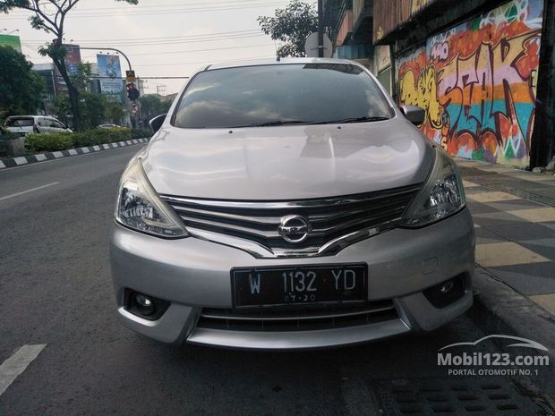 Nissan Grand Livina Mobil bekas dijual di Mojokerto Jawa 