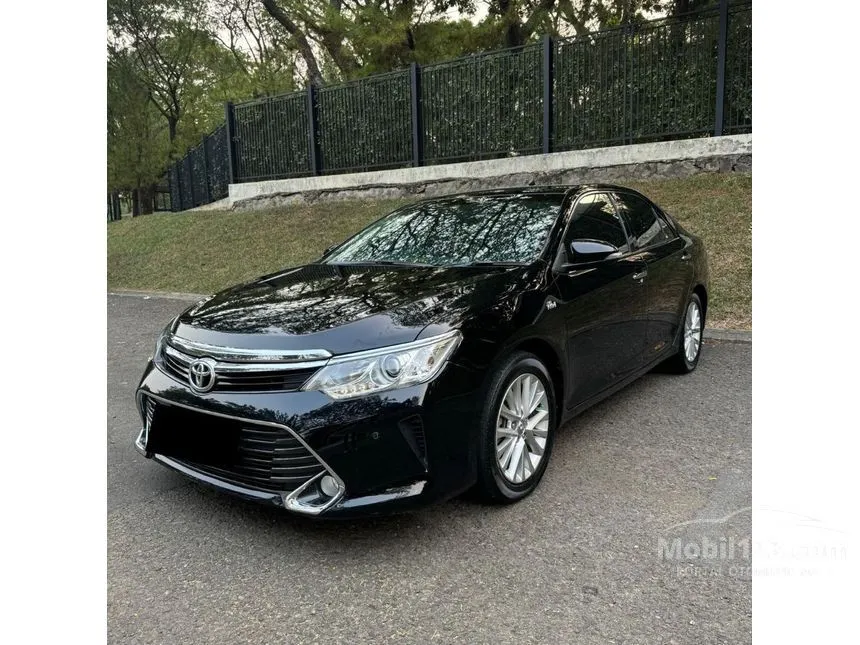 Jual Mobil Toyota Camry 2017 V 2.5 di Jawa Barat Automatic Sedan Hitam Rp 265.000.000