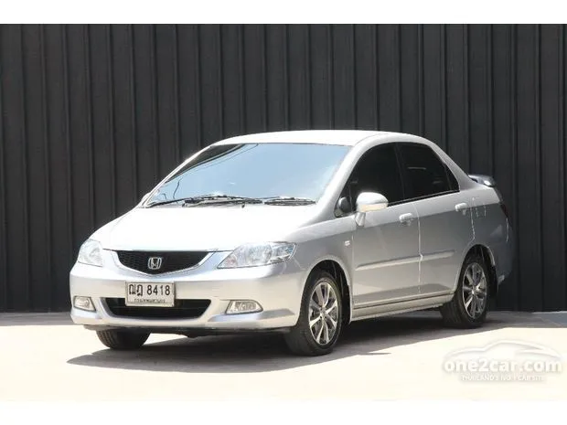 HONDAシティ Honda City ZX Sedan technical specifications and fuel