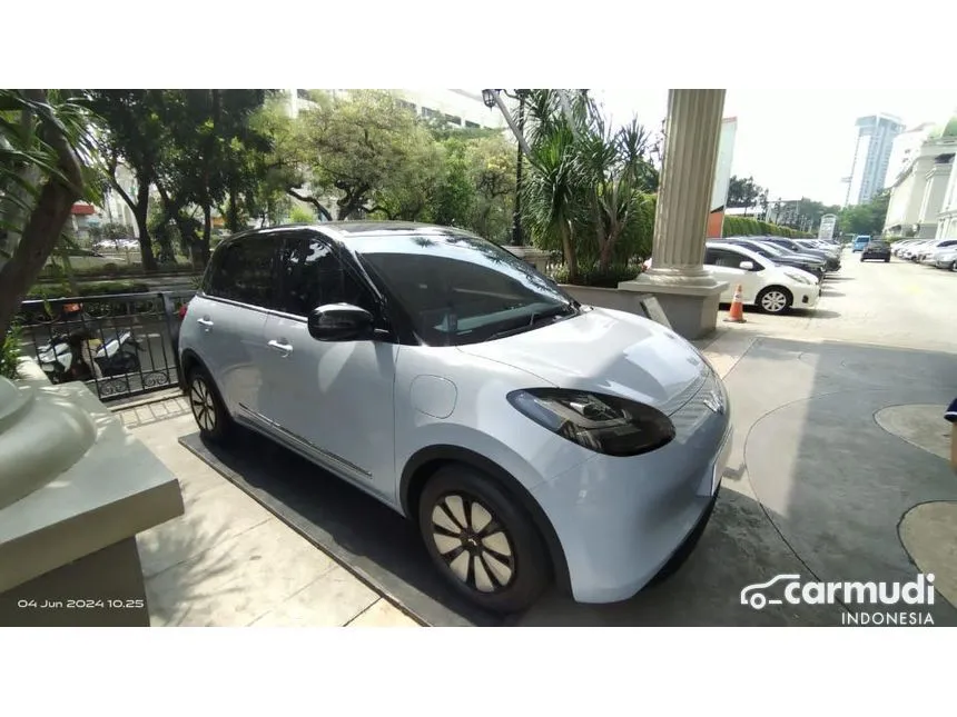 2024 Wuling Binguo EV Long Range Hatchback