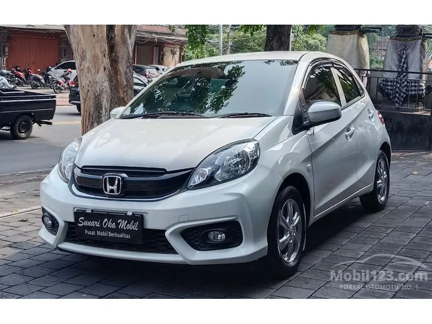 Jual Mobil Honda Brio 2017 Satya E 1.2 di Bali Manual Hatchback Putih Rp 115.000.000