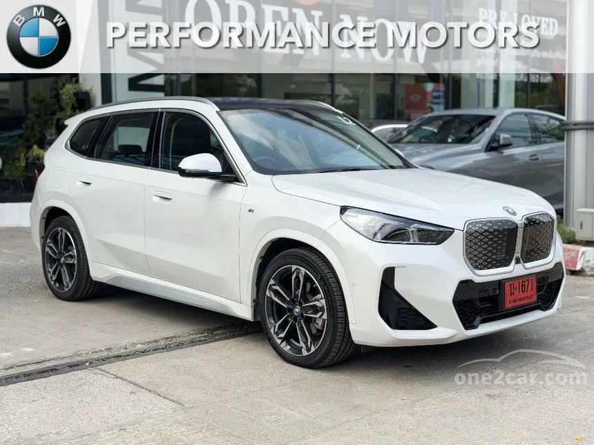 2026 BMW iX1 eDrive20L M Sport SUV